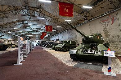 《英雄联盟》2022总决赛宣传片公布 9月30日举行